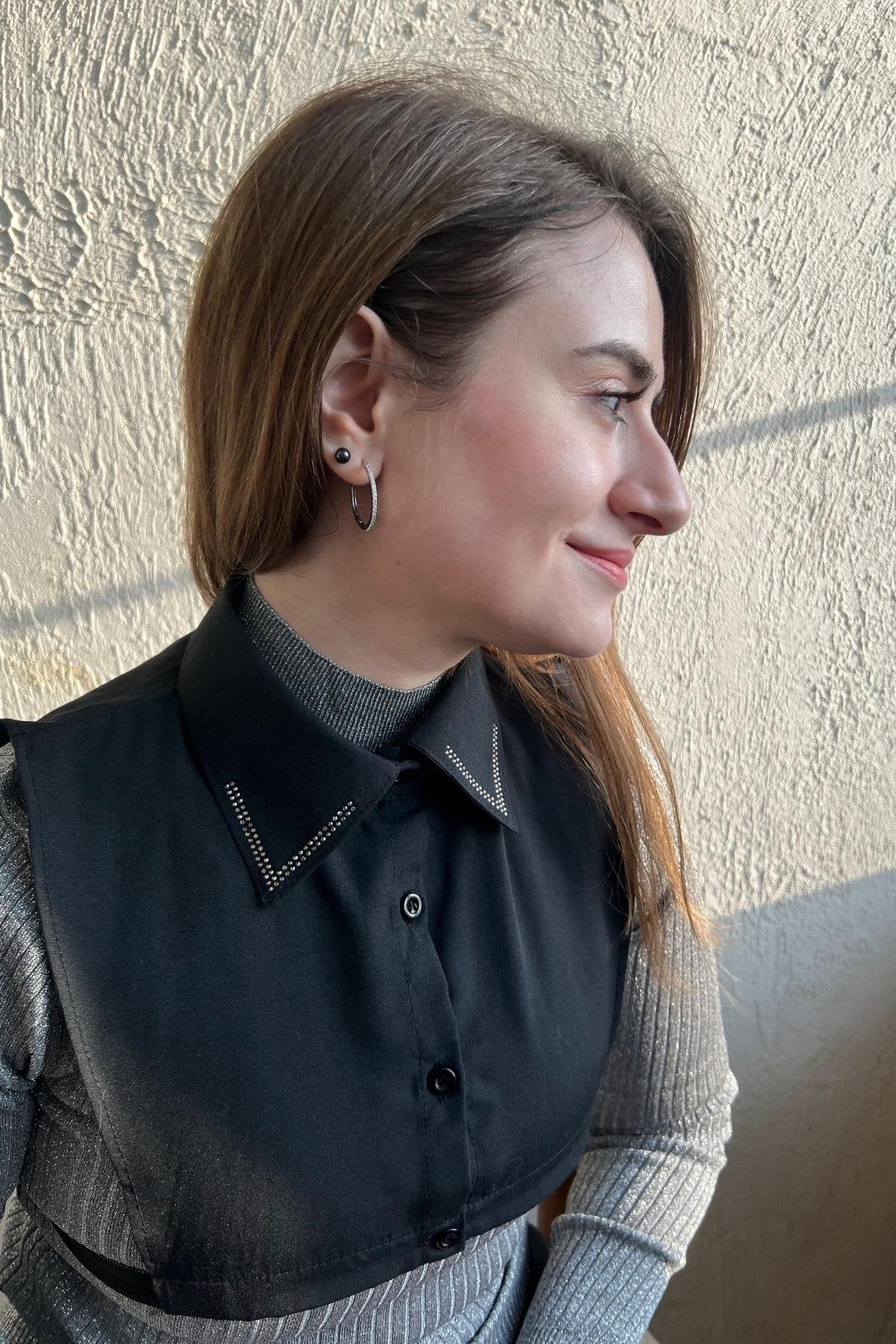 Çift Sıra Taşlı Gömlek Yaka - Siyah