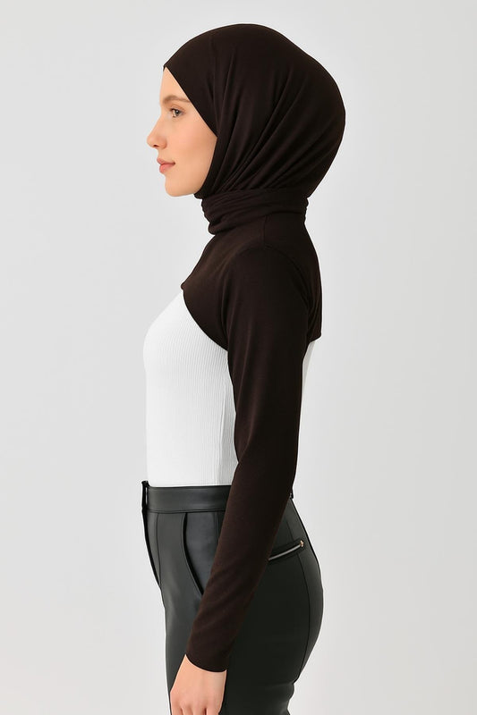 طوق قائم بياقة رقبة وأكمام - مر