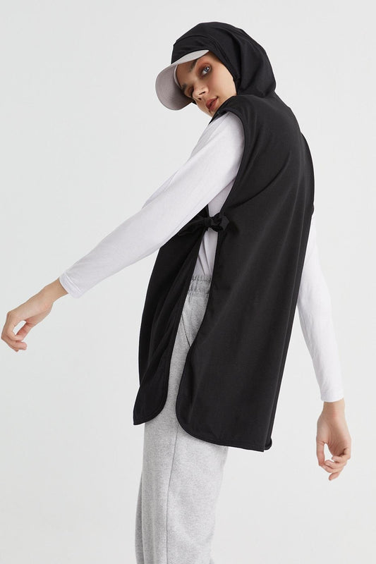 كنزة رياضية للحجاب - أسود