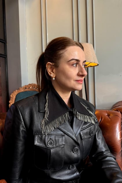 Işıtılı Gölge Gömlek Yakası - Siyah