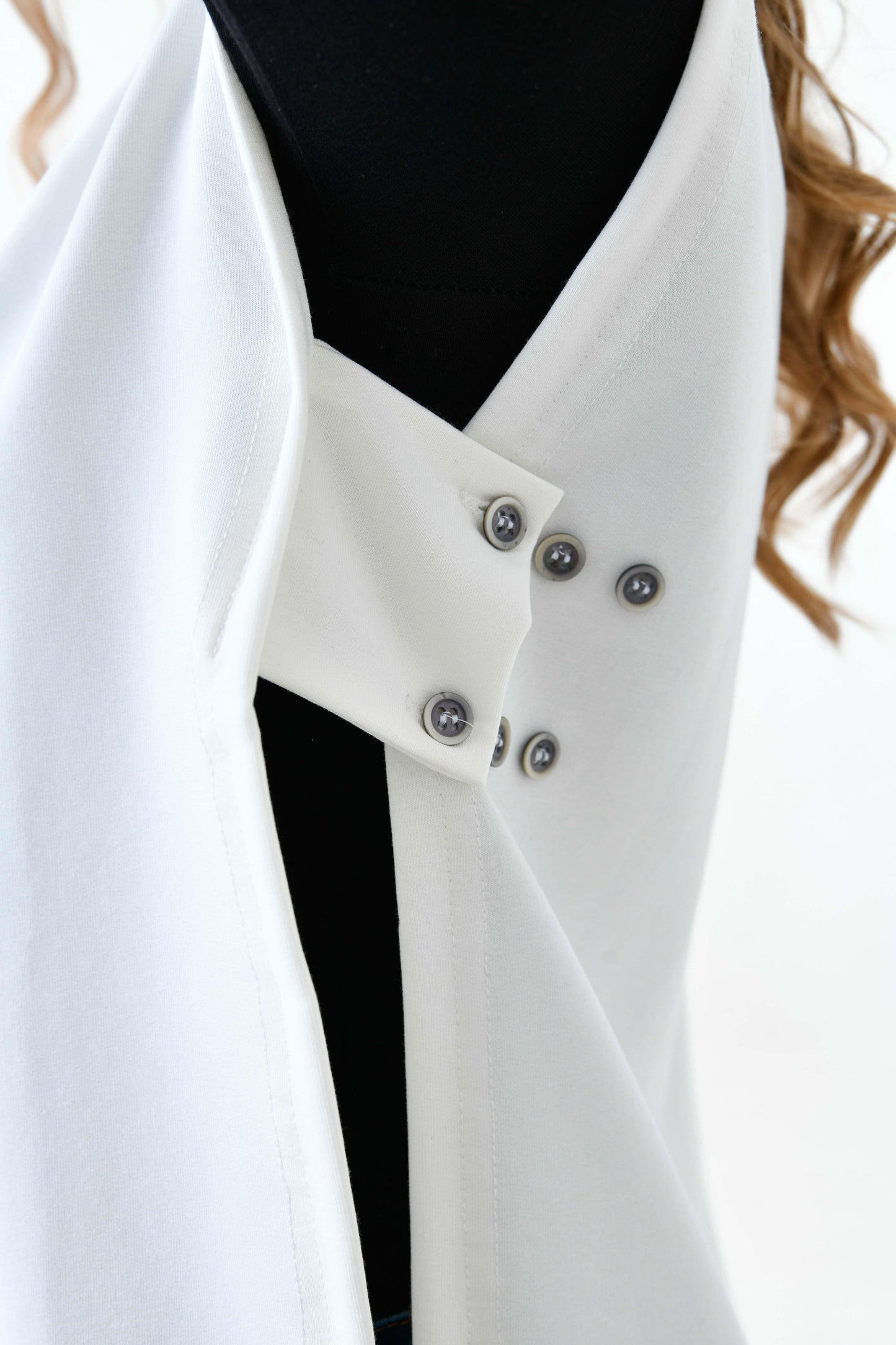 MIRACH Curve Büyük Beden Yanları Düğmeli Süveter Sweat - Ekru