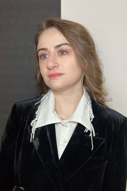 طوق قميص لؤلؤي - كريمي