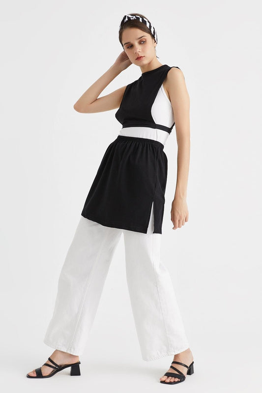 تنورة داخلية بفتحة - سوداء