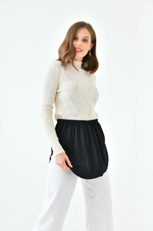 تنورة داخلية بفتحة - سوداء