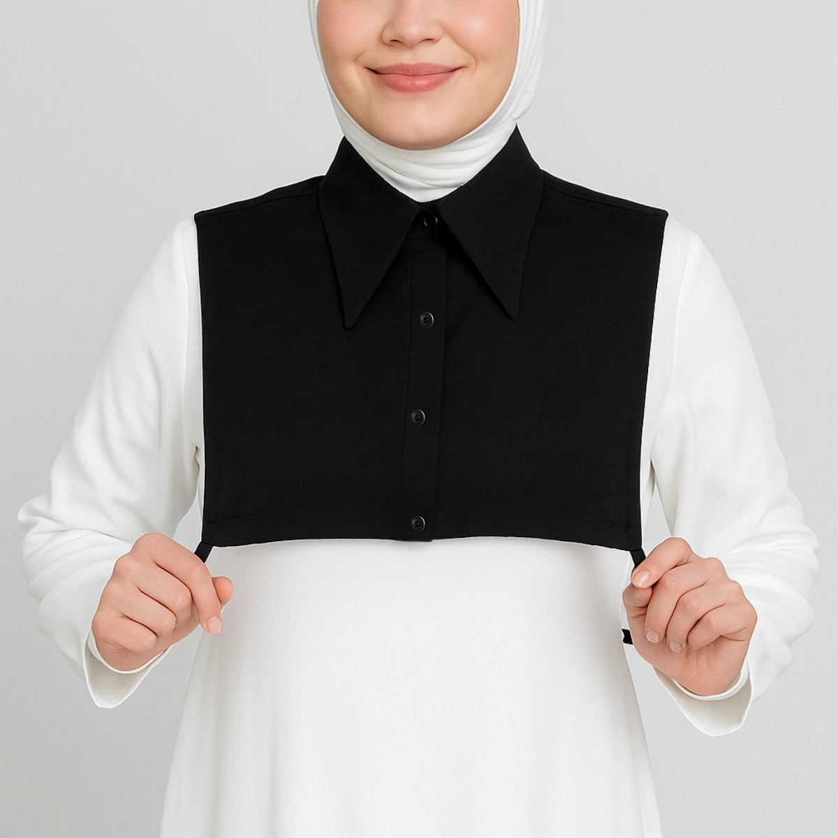 Sahte gömlek yakası ile şık tesettür kombin örneği