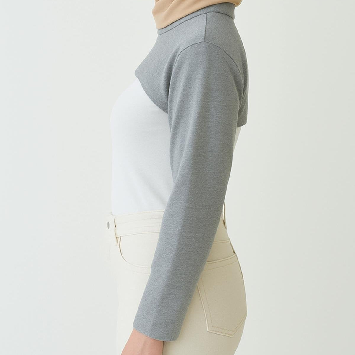 Namaz kolluğu olarak da kullanılabilen boyunluklu kolluk modeli