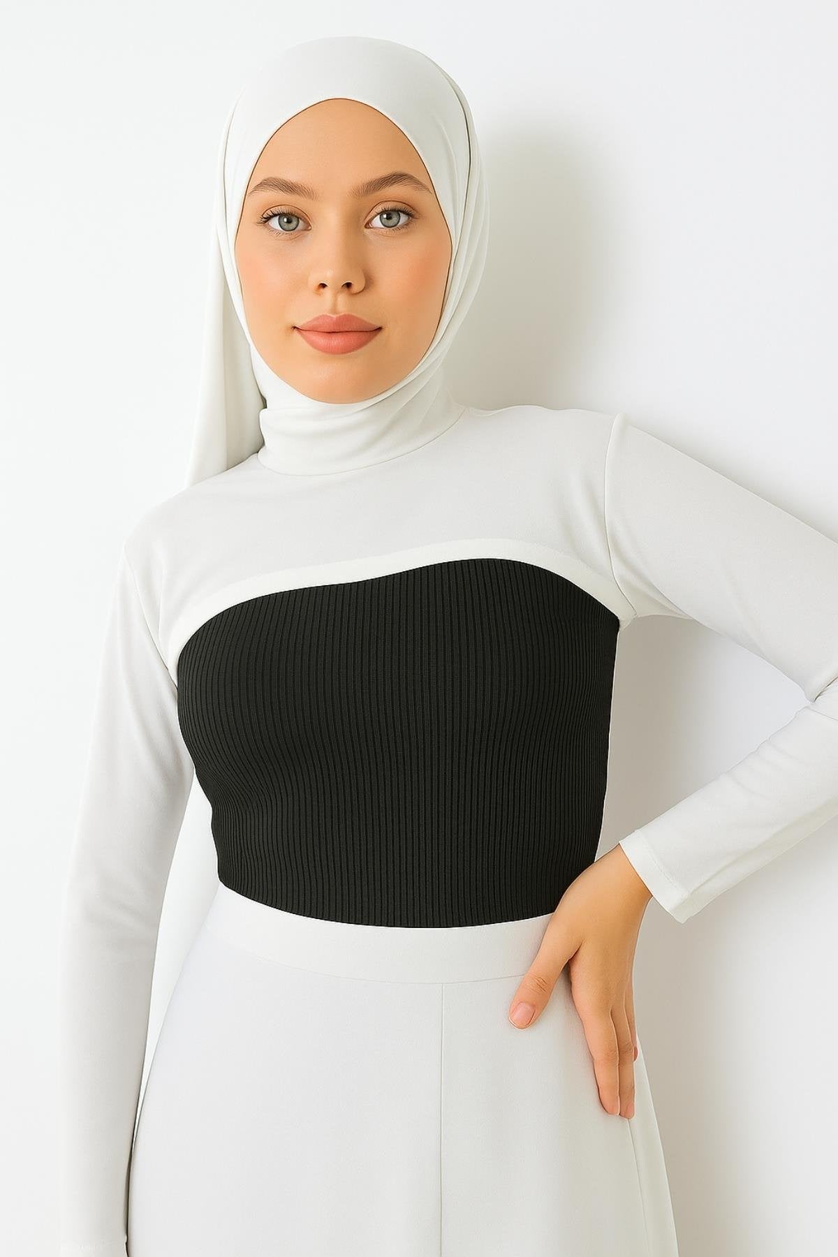Dik Yaka Boyunluklu Kolluk - Krem