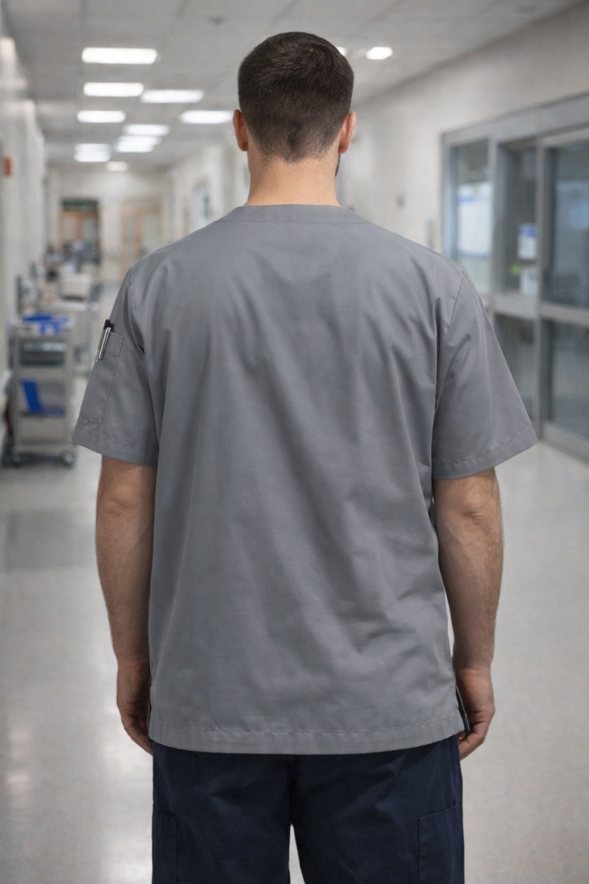 قميص تنظيف من قطعة واحدة - أسود