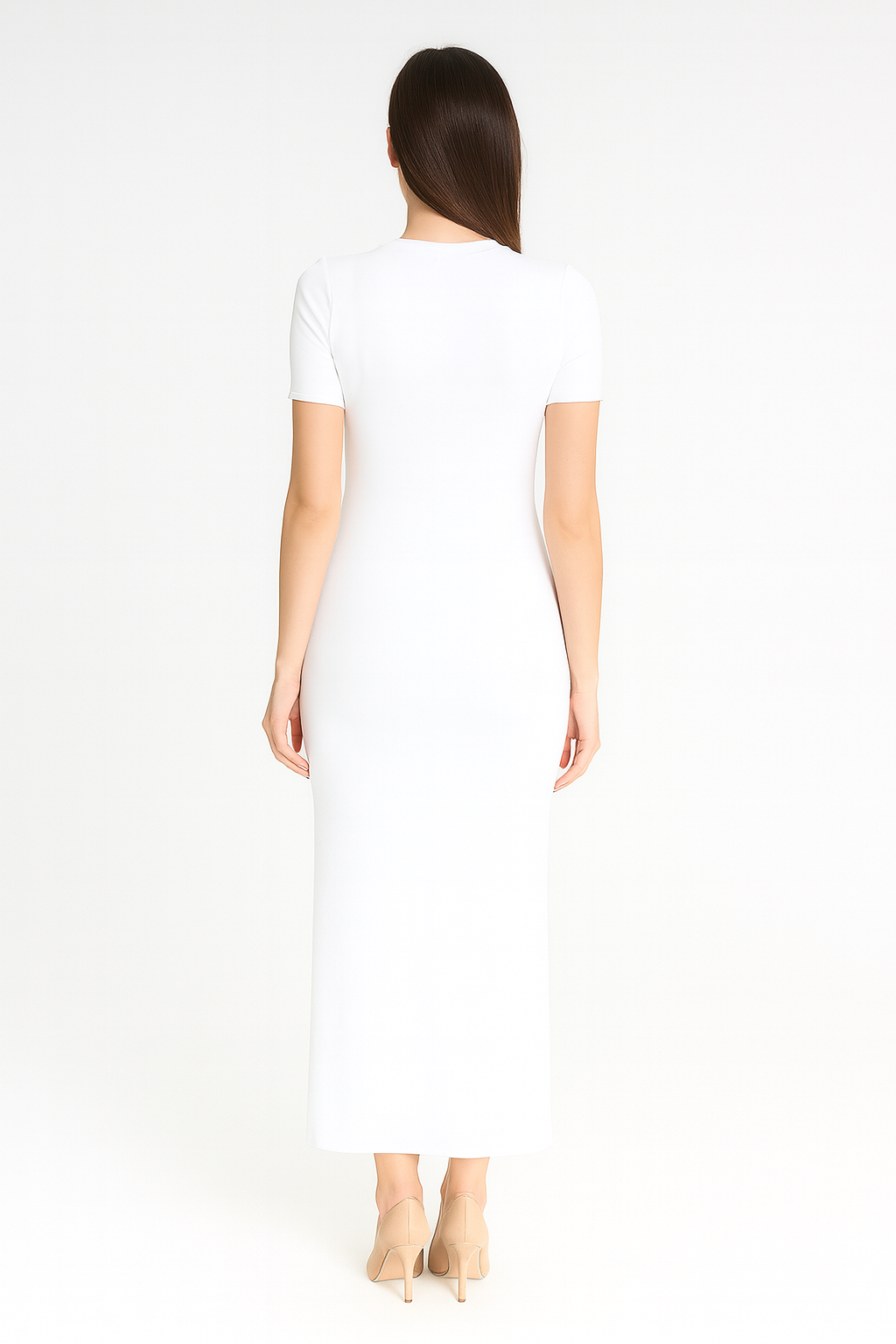 Elbise modelleri tesettür beyaz kadın günlük sade şık tesettür elbise