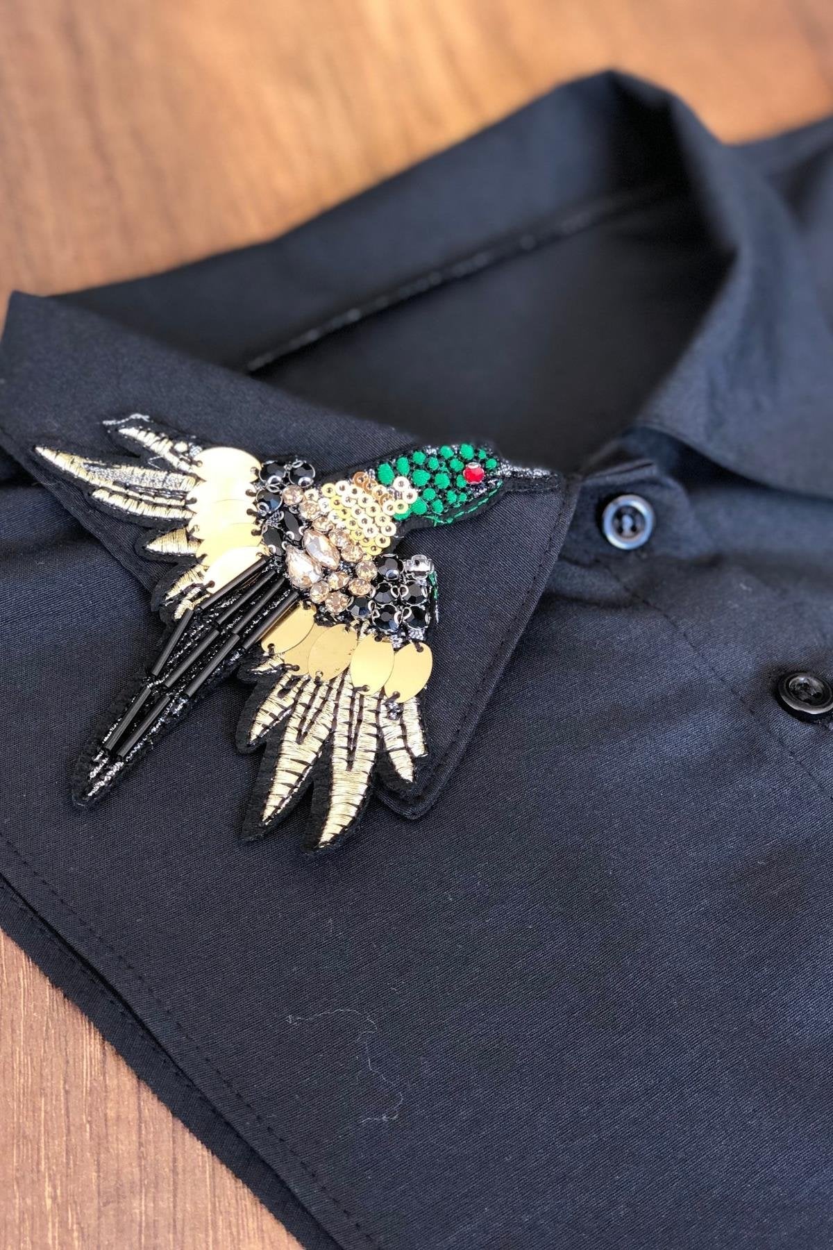 Papağan Nakış İşlemeli Gömlek Yaka - Siyah