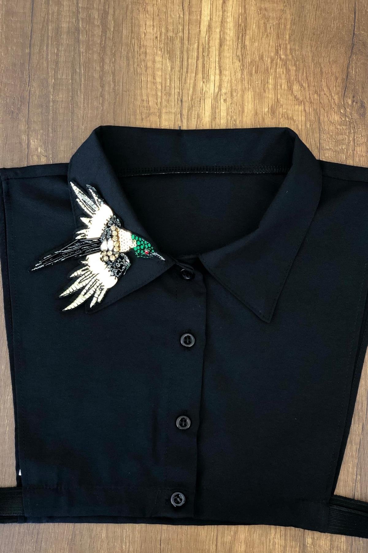 Papağan Nakış İşlemeli Gömlek Yaka - Siyah