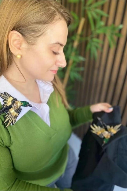 Papağan Nakış İşlemeli Gömlek Yaka - Beyaz