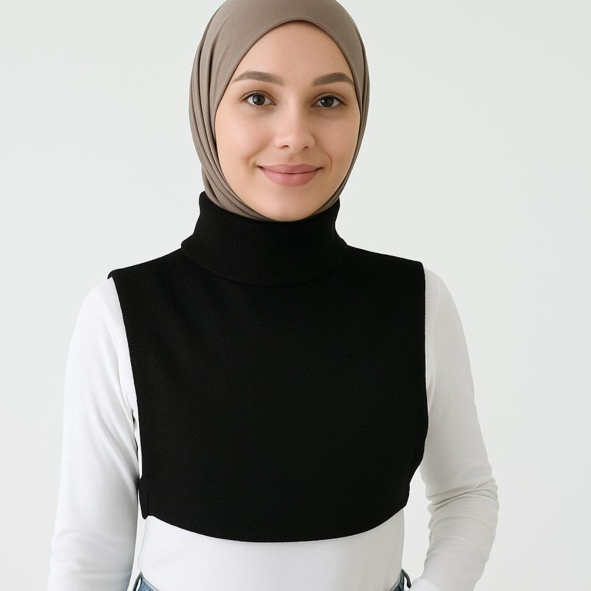 Boyunluk tesettür siyah model penye kolluk ile modern ve rahat kombin