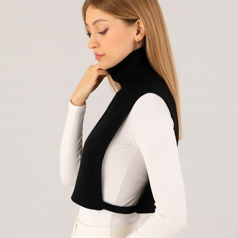 Uzun kolluk ve tesettür boyunluk ile tamamlanan modern outfit