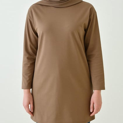 Kahverengi uzun tesettür tunik modeli, sade ve şık kadın tunik kombin önerisi