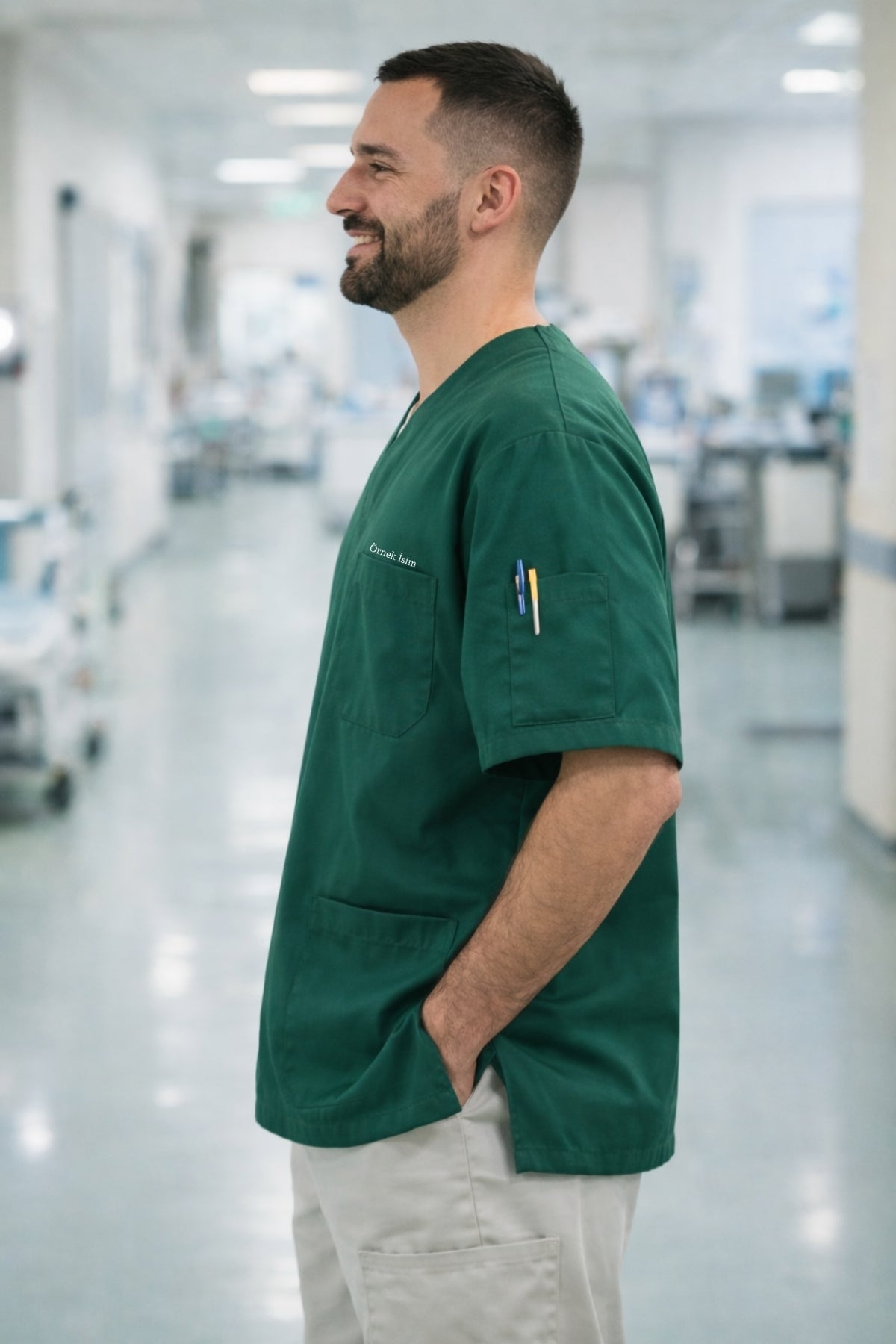 قميص تنظيف من قطعة واحدة - أسود